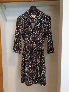 St. John Sport Abstract print front shirt dress black white and red Size Small